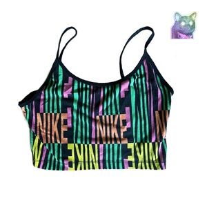 Nike Crop Top